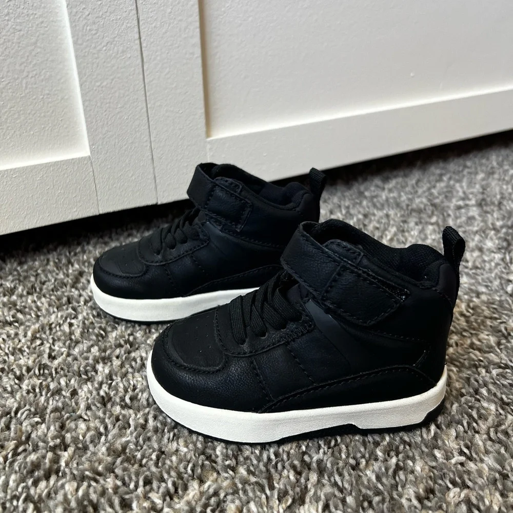 Zara Kids Black Velcro Strap Sneakers Toddler Size US 4.5 /‎ EU 20